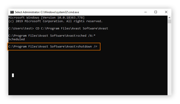 Neustart eines Windows 10-Computers über die Schnittstelle mit der Befehlszeile im abgesicherten Modus, um eine Startzeit-Prüfung mit Avast Free Antivirus zu starten.