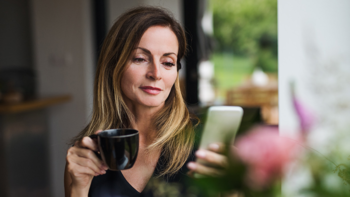 How to Spot a USPS Text Scam - Avast